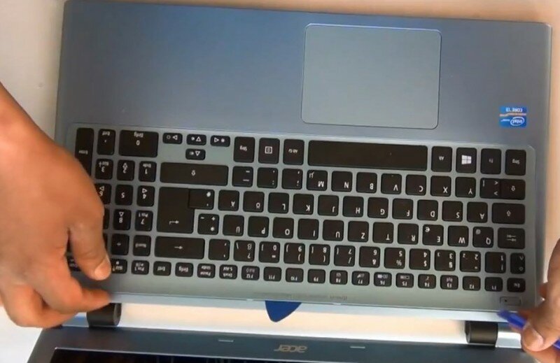 разобрать Acer Aspire V5 571 MS2361 снять клавиатуру