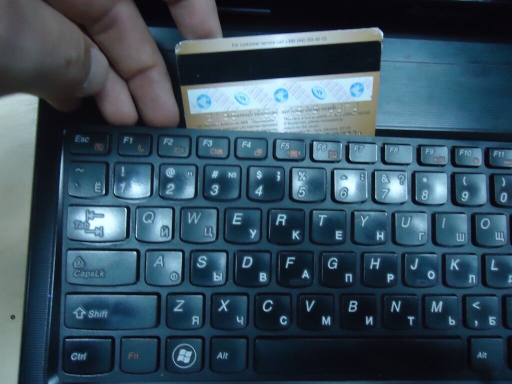 разборка Lenovo G570 снять клавиатуру